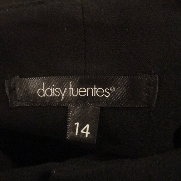 Daisy Fuentes Sz 14 black dress capris. - Picture 3 of 3